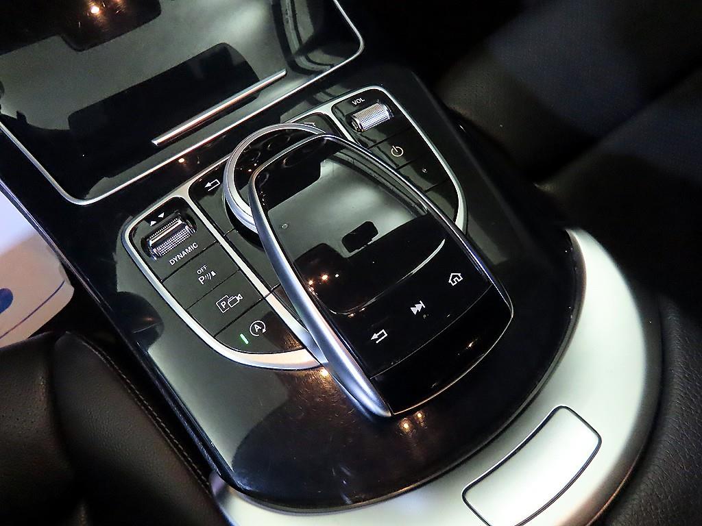 Mercedes Benz C Class 2019 Negro - Importación desde Corea - HF Imports Iquique - Foto 14