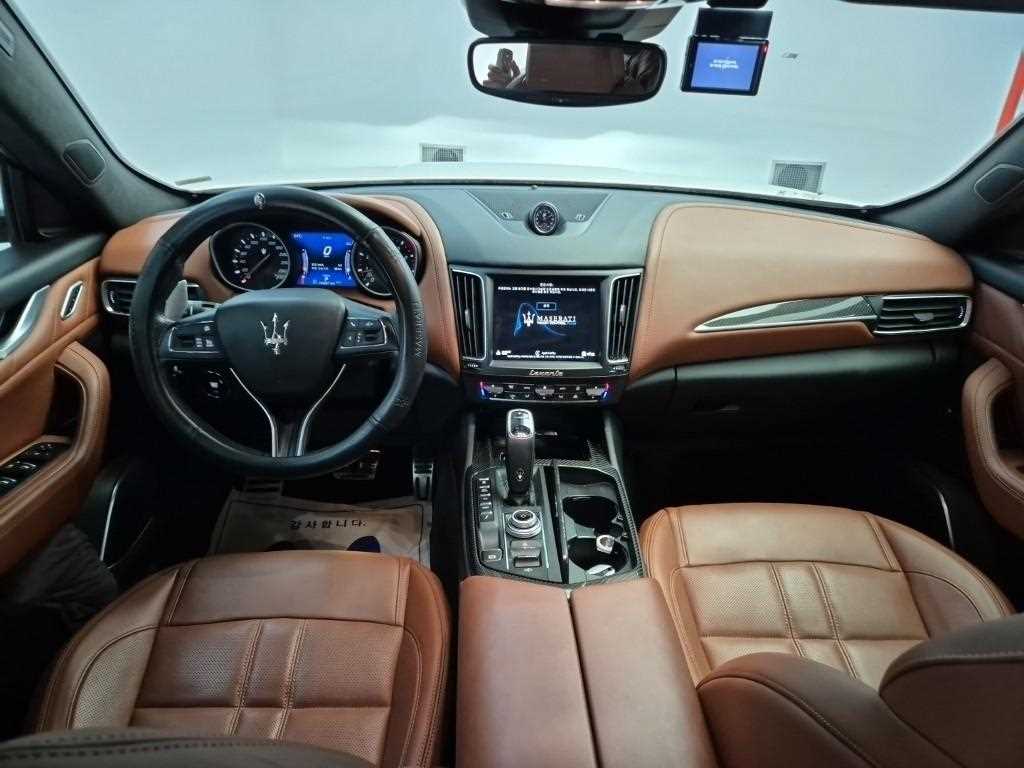 Maserati Levante - Vista 7