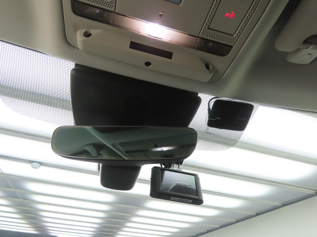 Jaguar E-PACE - Vista 12