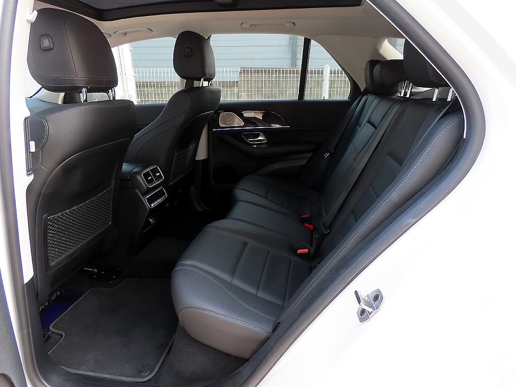 Mercedes Benz GLE Class - Vista 6