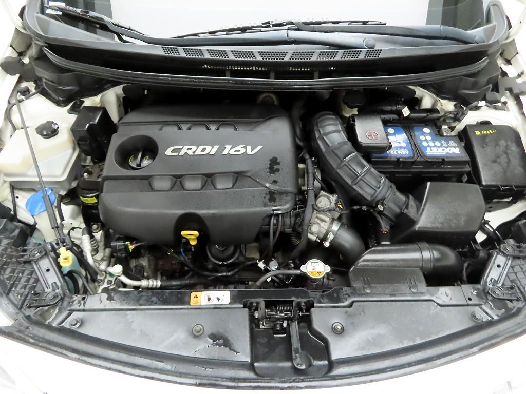 KIA K3 2015 Blanco - Importación desde Corea - HF Imports Iquique - Foto 20