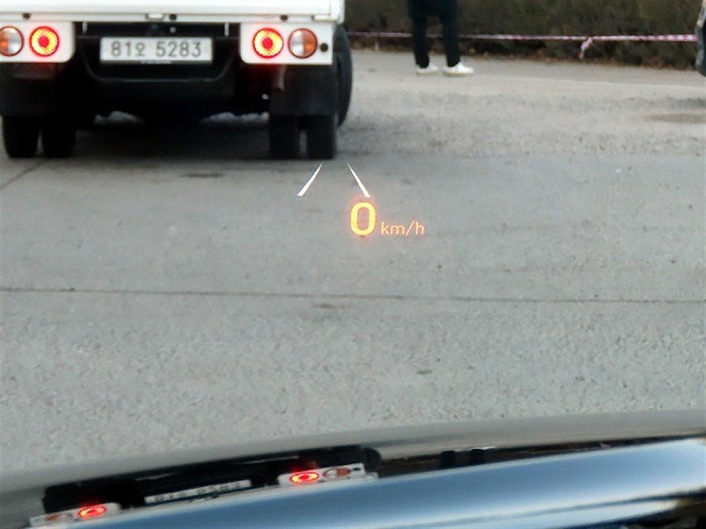 Genesis G70 - Vista 10