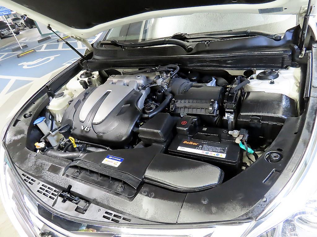 HYUNDAI Grandeur 2012 Blanco - Importación desde Corea - HF Imports Iquique - Foto 19