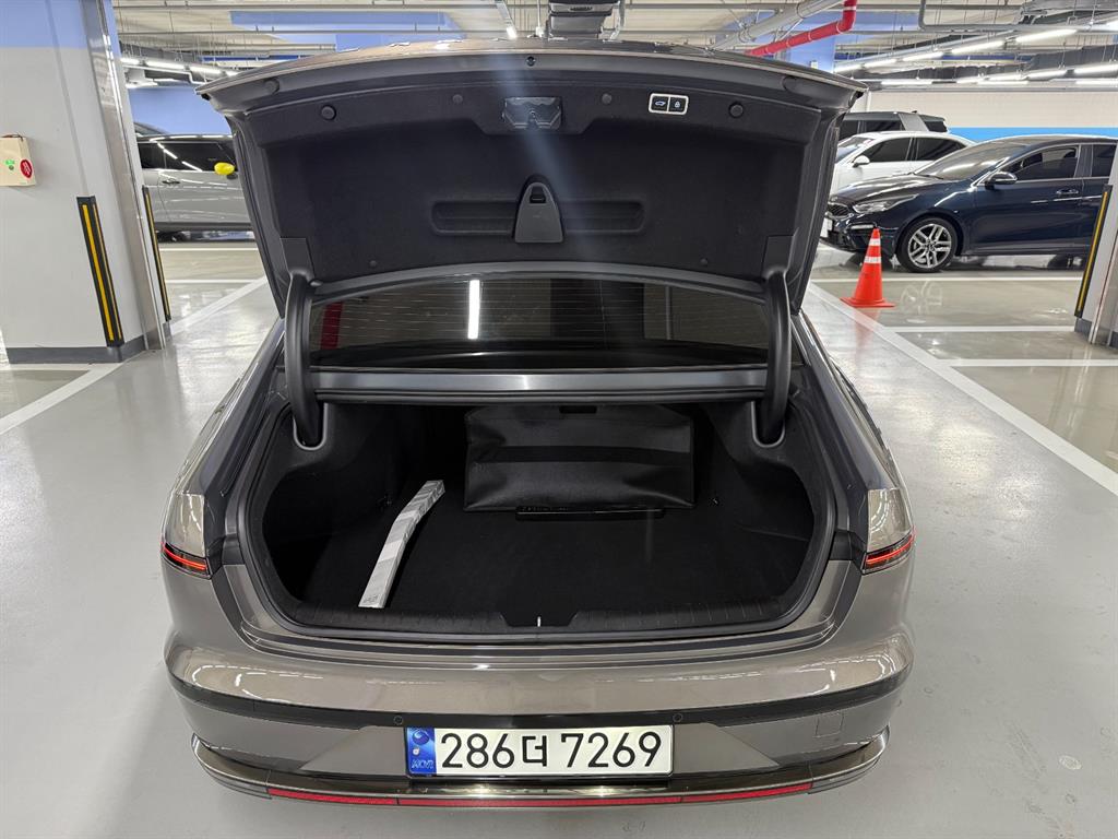 HYUNDAI Grandeur - Vista 5