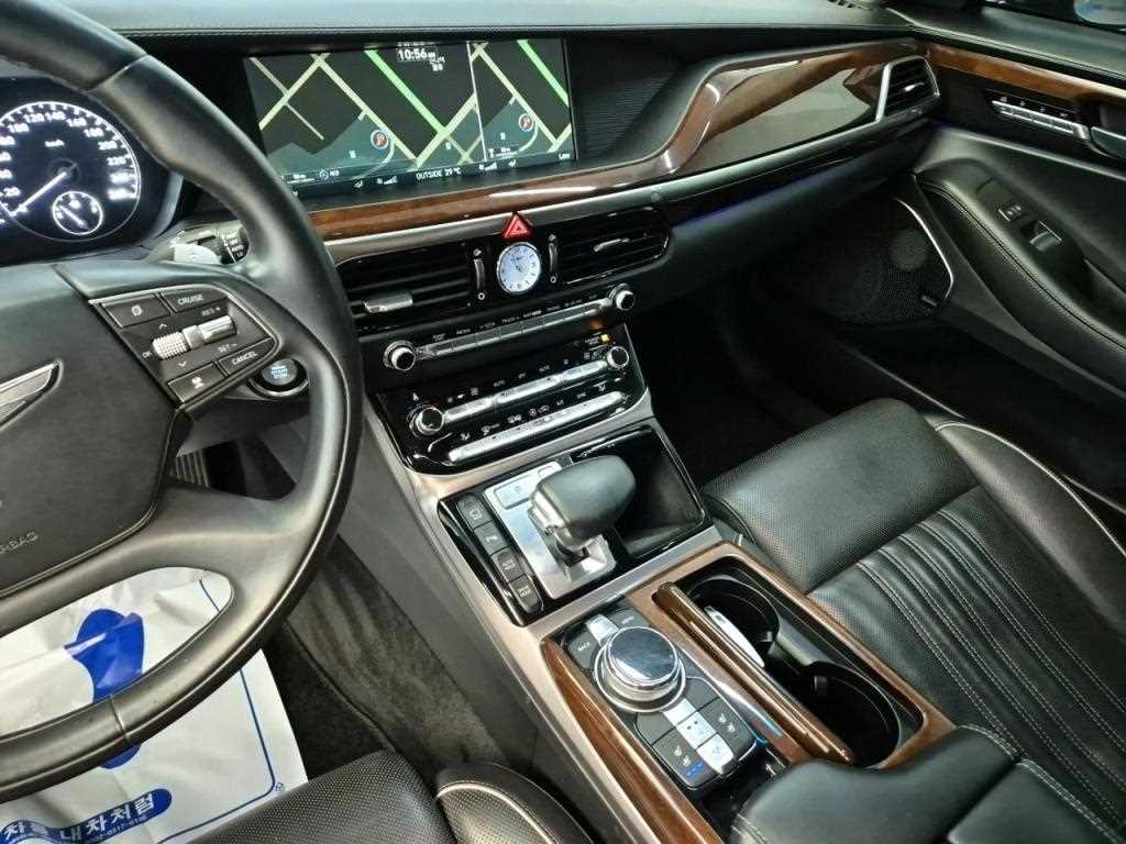 Genesis EQ900 - Vista 10