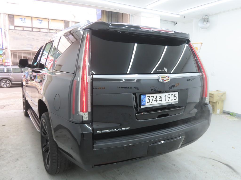 Cadillac Escalade - Vista 4