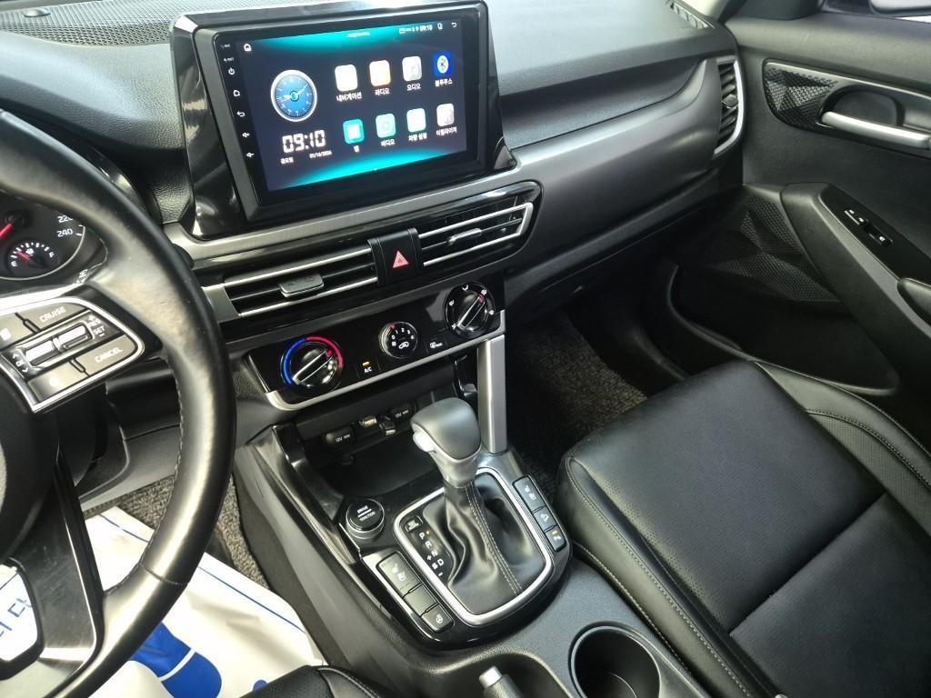 KIA Seltos - Vista 10