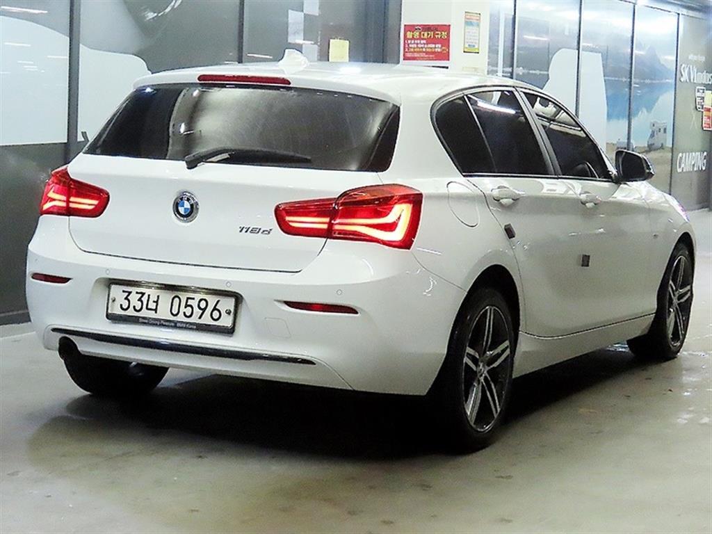 BMW 1 series - Vista 4