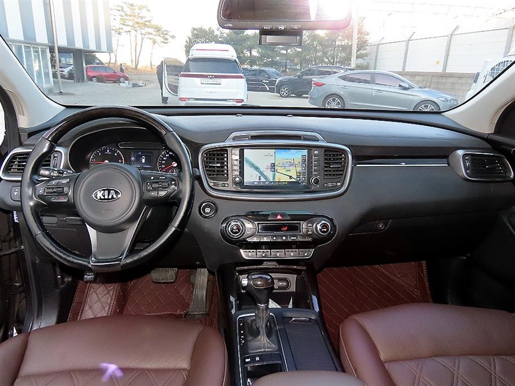 KIA Sorento - Vista 7