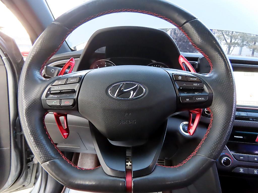 HYUNDAI Avante - Vista 8