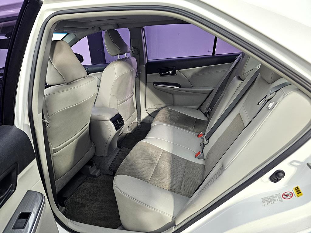 Toyota Camry - Vista 9