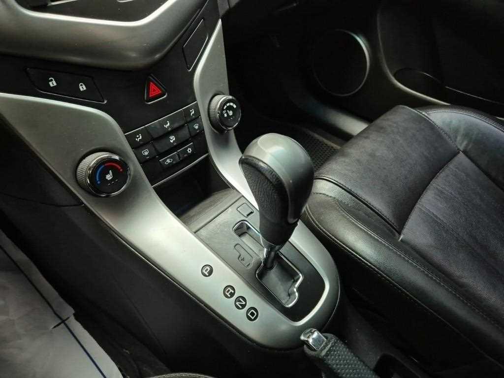 Chevrolet Cruise - Vista 8