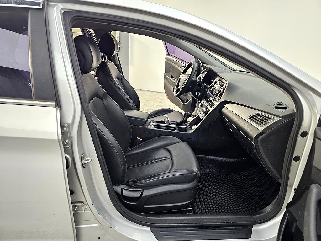 HYUNDAI Sonata - Vista 11