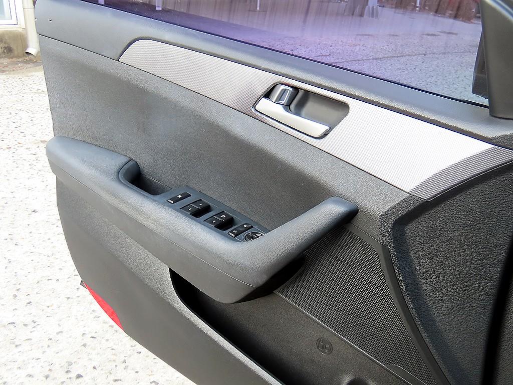 HYUNDAI Sonata - Vista 11