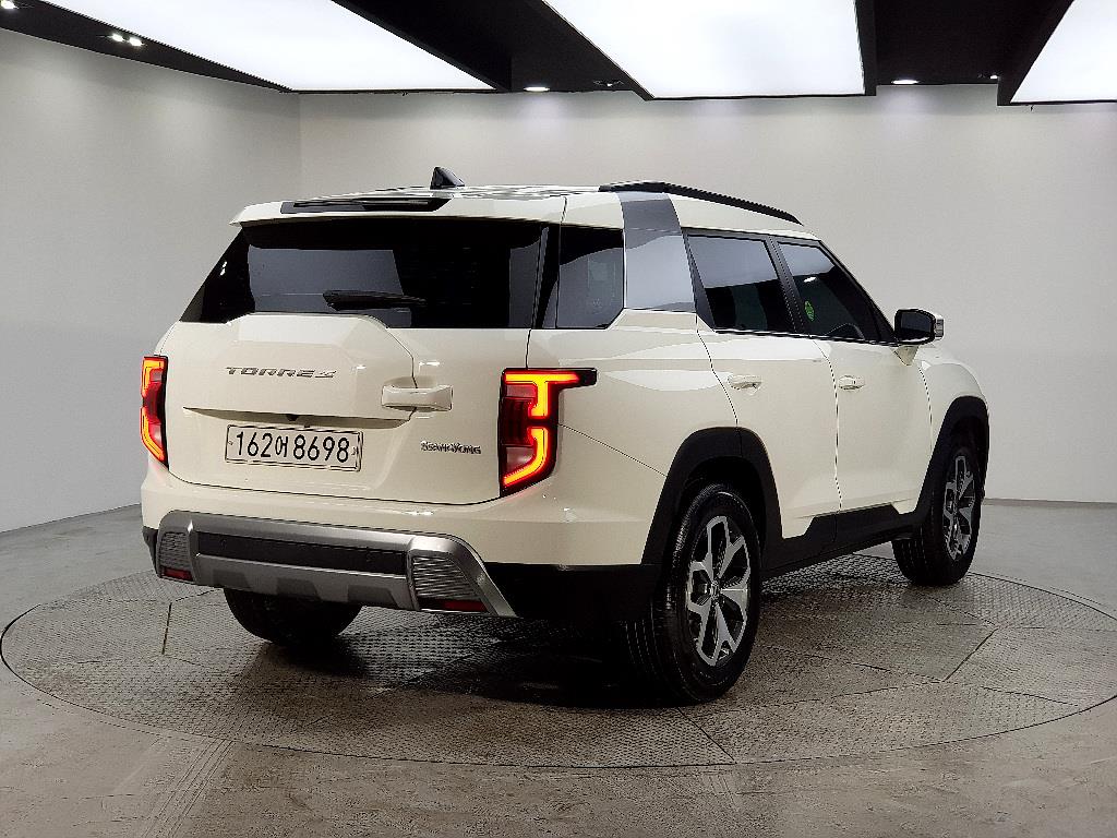 Ssangyong Torres - Vista 4