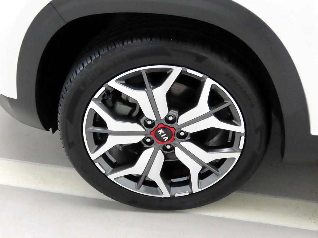 KIA Seltos 2022 Blanco - Importación desde Corea - HF Imports Iquique - Foto 19