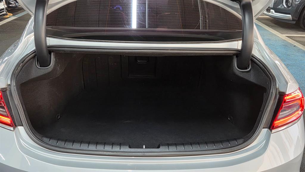 HYUNDAI Grandeur - Vista 6