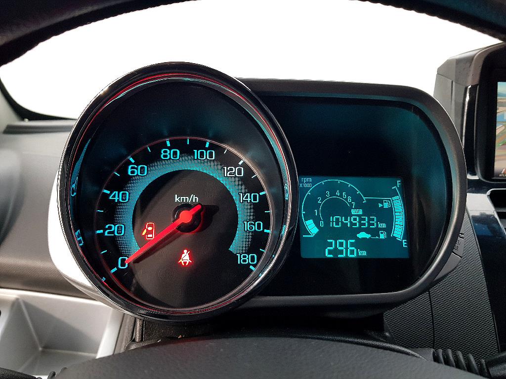 Chevrolet Spark - Vista 6