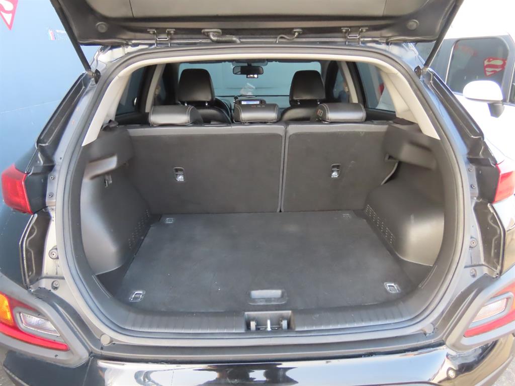 HYUNDAI Kona - Vista 9