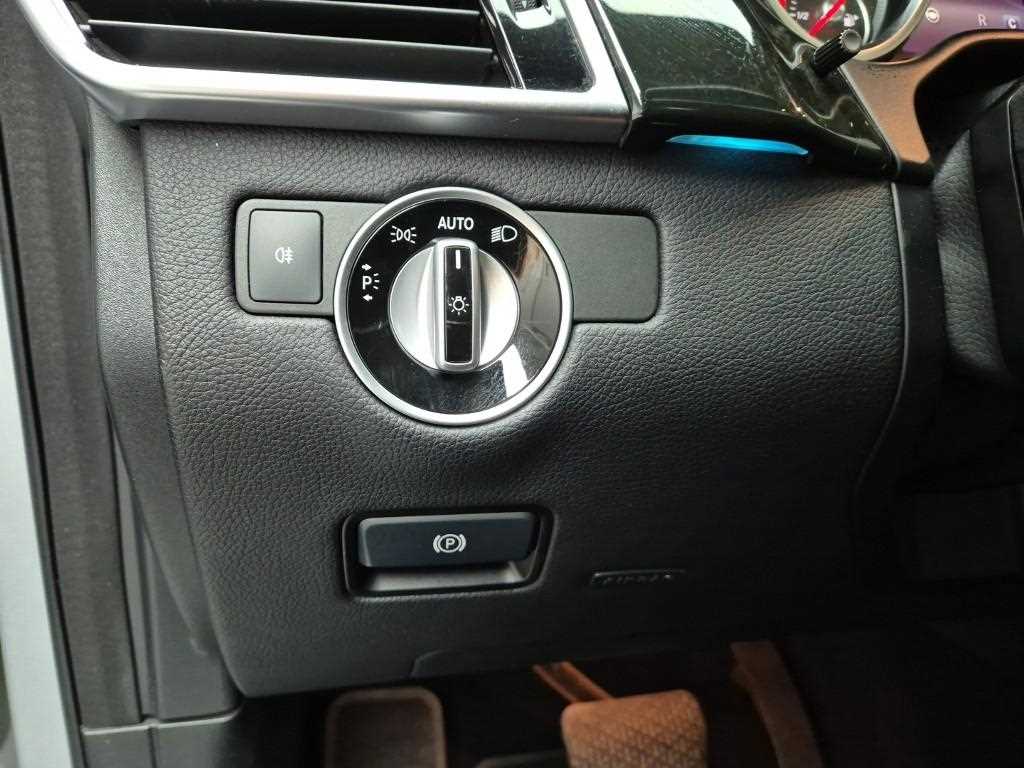 Mercedes Benz GLS Class 2017 Plateado - Importación desde Corea - HF Imports Iquique - Foto 18