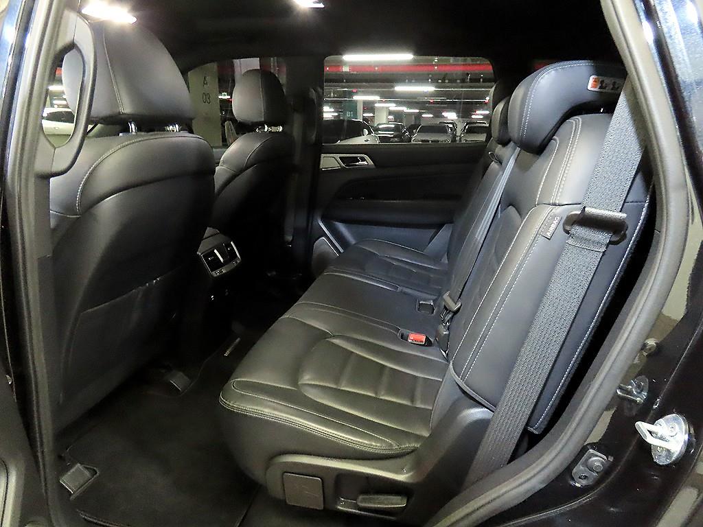 Ssangyong Rexton - Vista 7