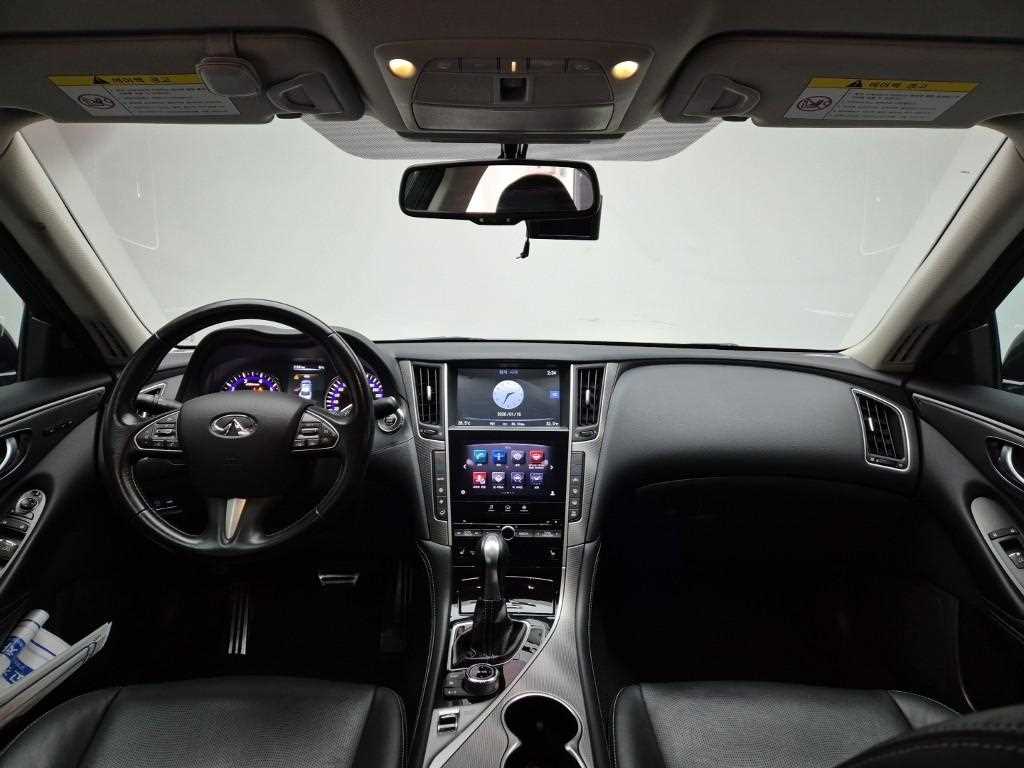 Infiniti Q - Vista 7