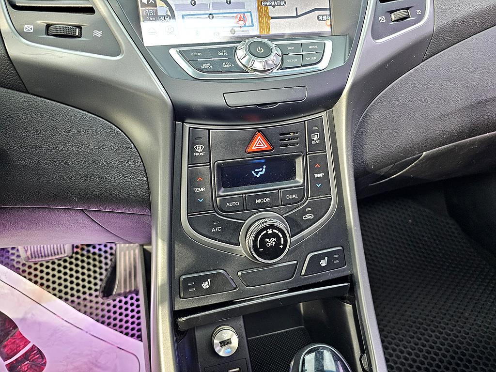 HYUNDAI Avante 2014 Blanco - Importación desde Corea - HF Imports Iquique - Foto 15