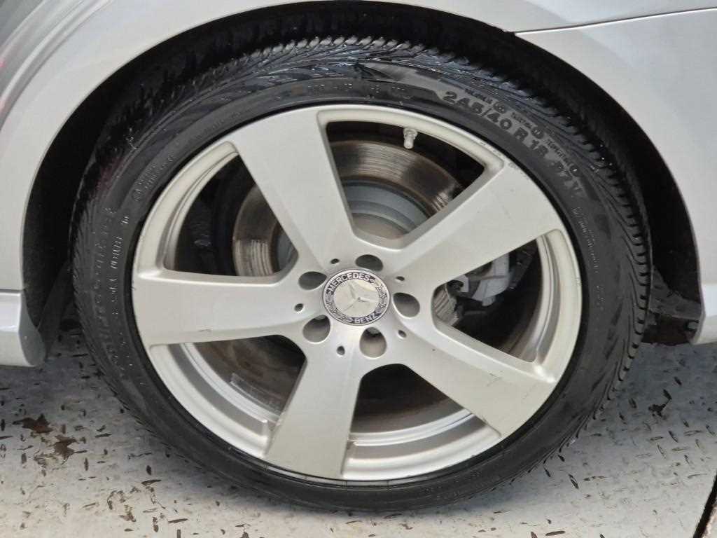 Mercedes Benz E class 2010 Plateado - Importación desde Corea - HF Imports Iquique - Foto 20