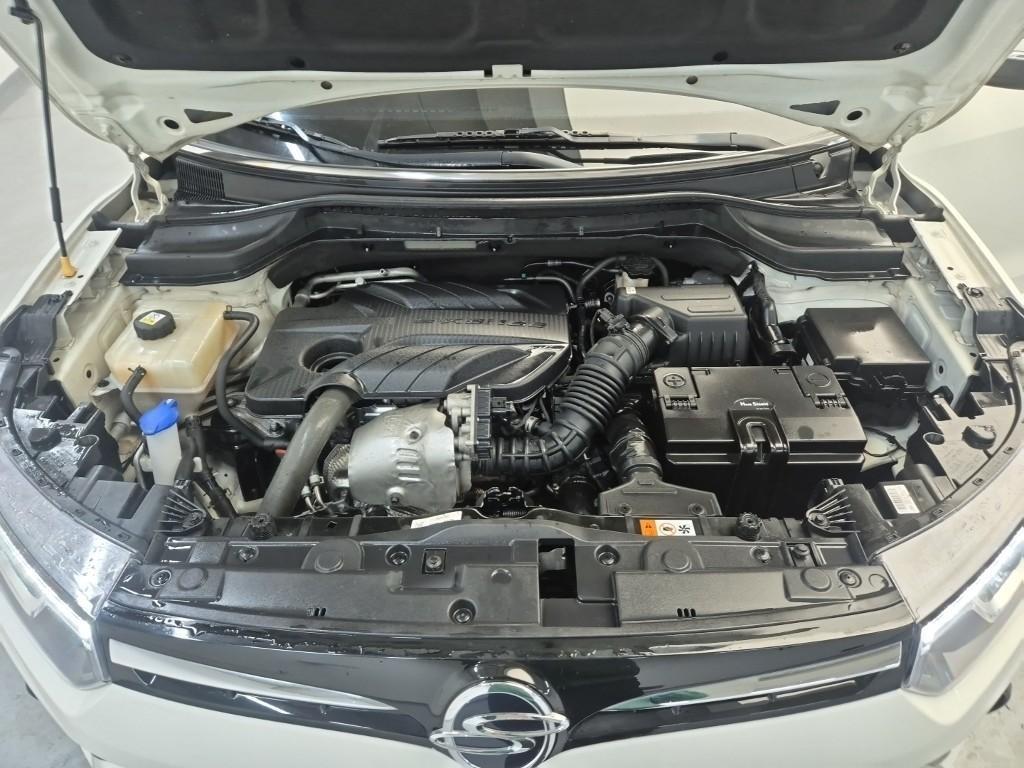 Ssangyong Tivoli - Vista 5