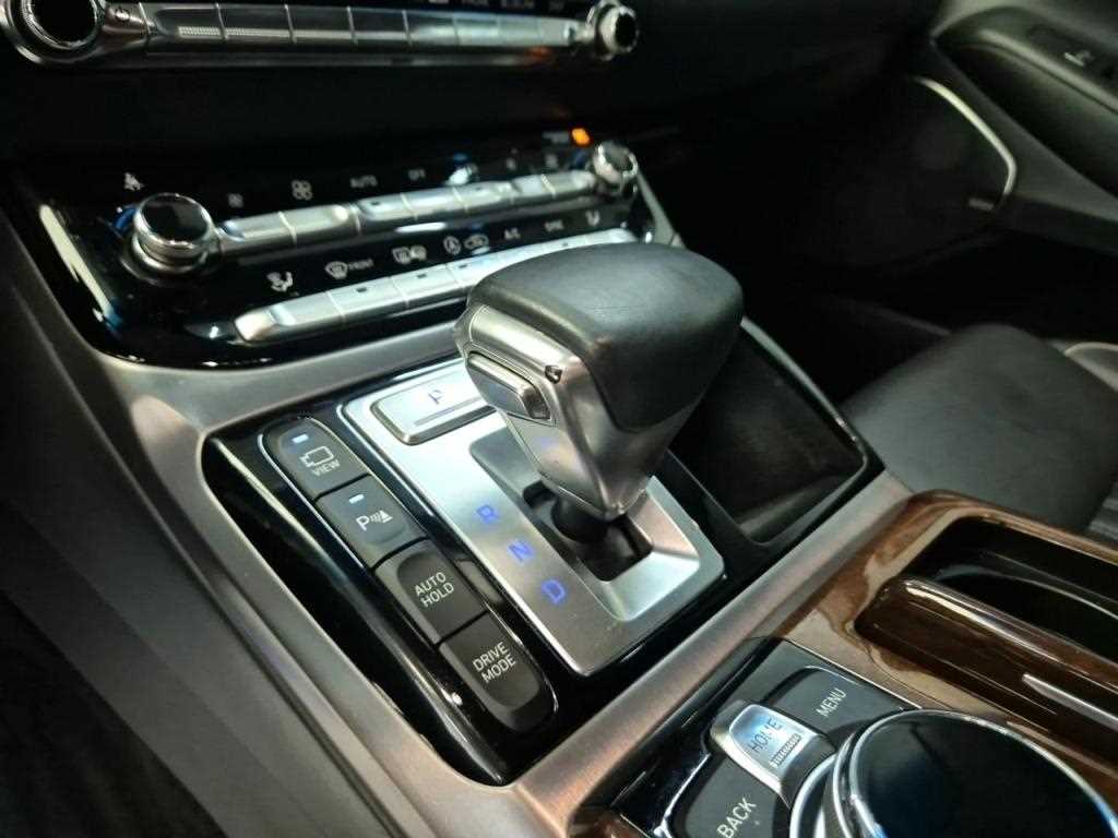 Genesis EQ900 - Vista 8