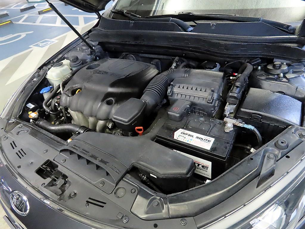 KIA K5 2011 Gris - Importación desde Corea - HF Imports Iquique - Foto 19