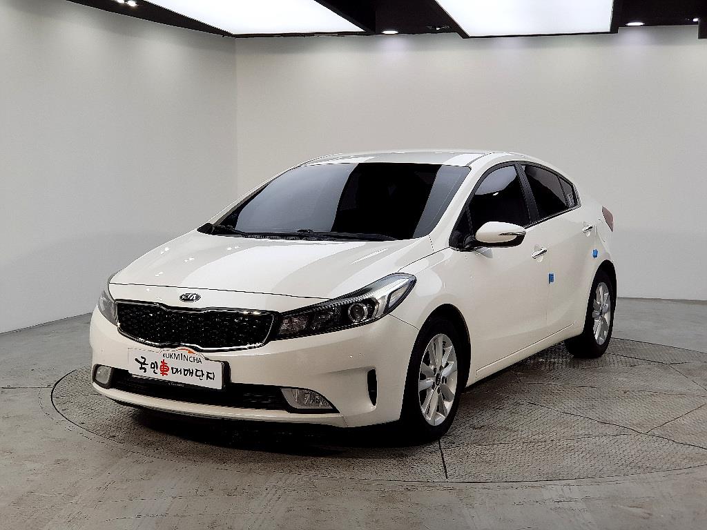 KIA K3 2016 Blanco - Importación desde Corea - HF Imports Iquique - Foto 1