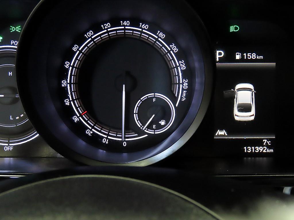 HYUNDAI Avante - Vista 9