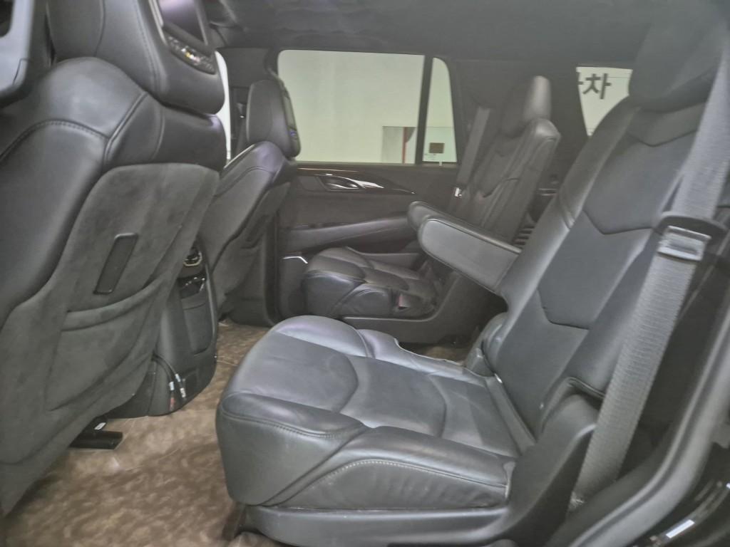 Cadillac Escalade - Vista 12