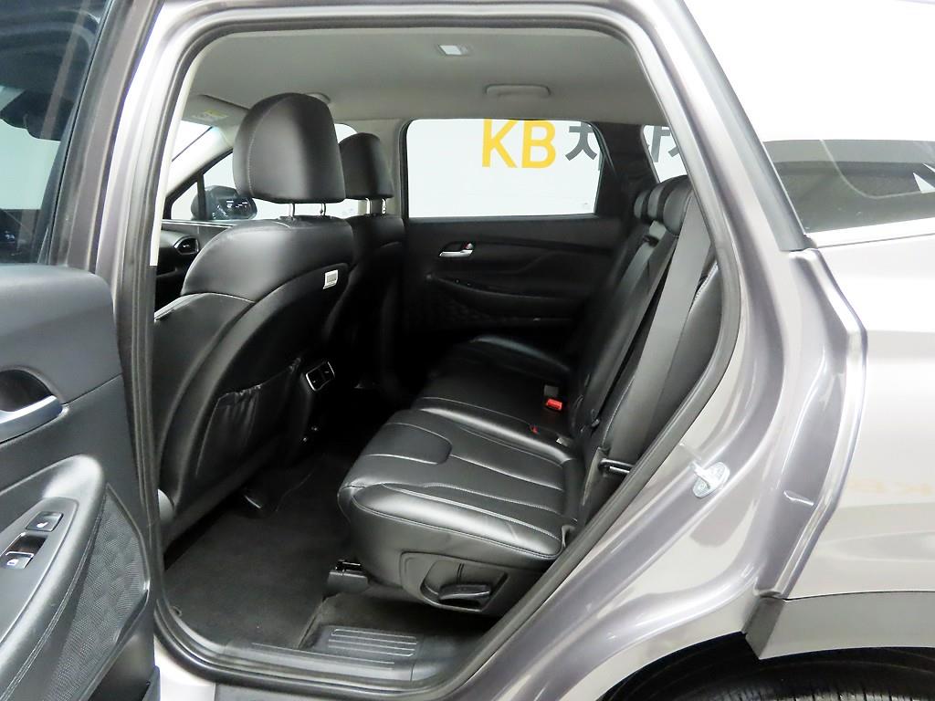 HYUNDAI Santa Fe - Vista 12