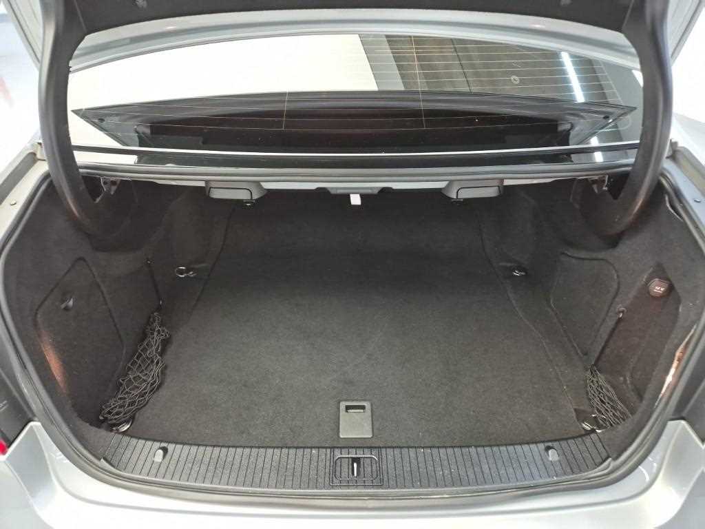 Mercedes Benz E class 2010 Plateado - Importación desde Corea - HF Imports Iquique - Foto 18