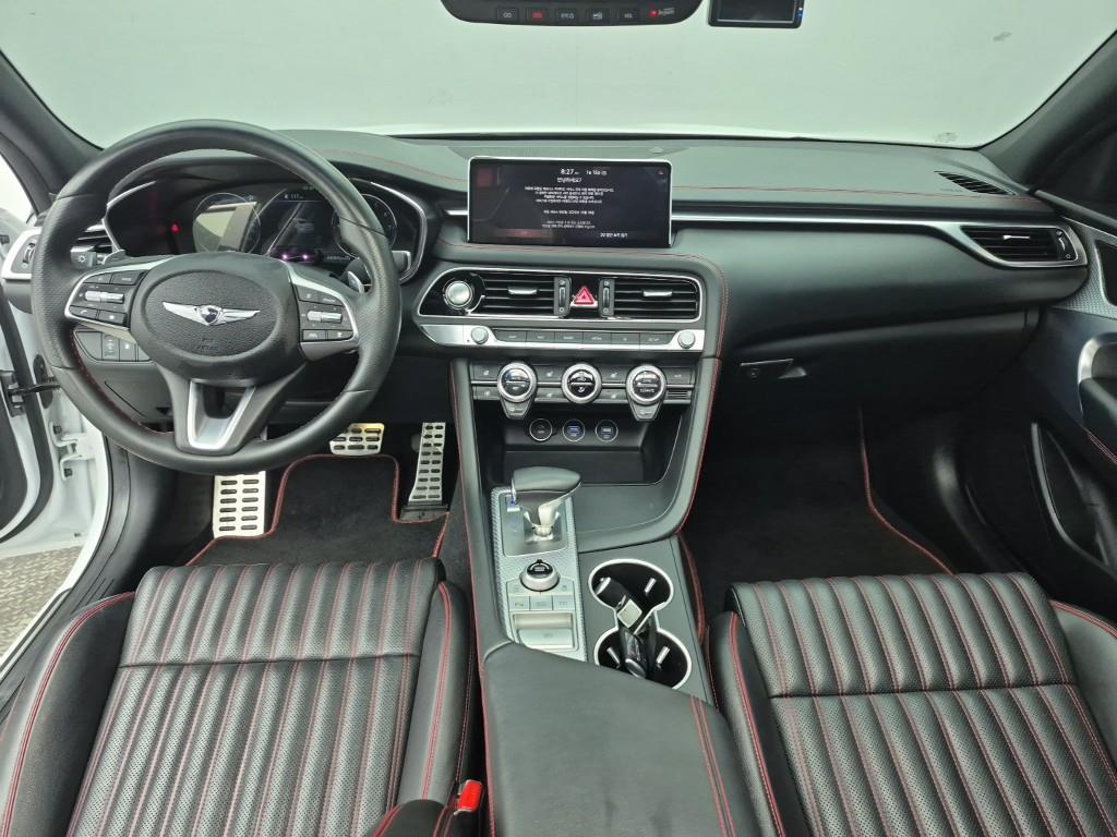 Genesis G70 - Vista 5