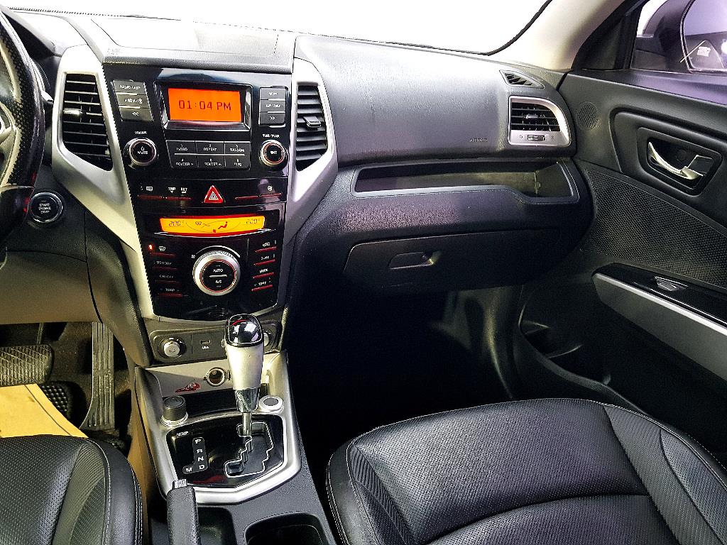 Ssangyong Tivoli - Vista 10
