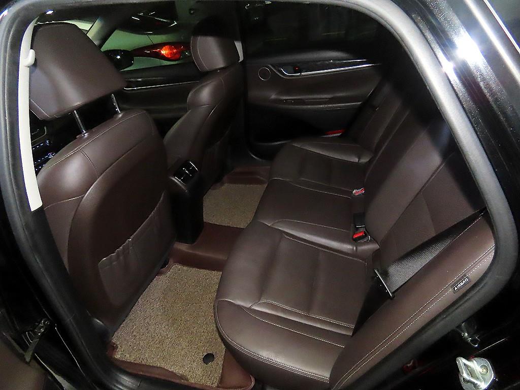 HYUNDAI Grandeur - Vista 7