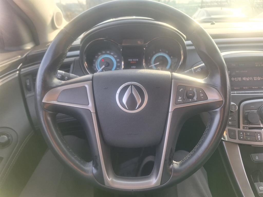 DAEWOO Alpheon - Vista 9