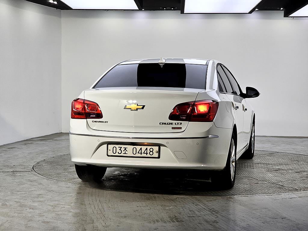 Chevrolet Cruise - Vista 3