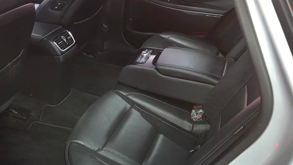 HYUNDAI Grandeur - Vista 11