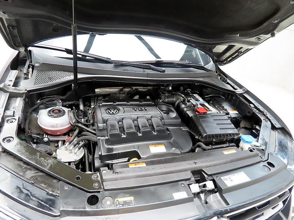 Volkswagen Tiguan 2018 Negro - Importación desde Corea - HF Imports Iquique - Foto 18