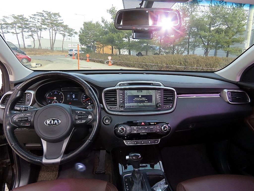 KIA Sorento - Vista 7
