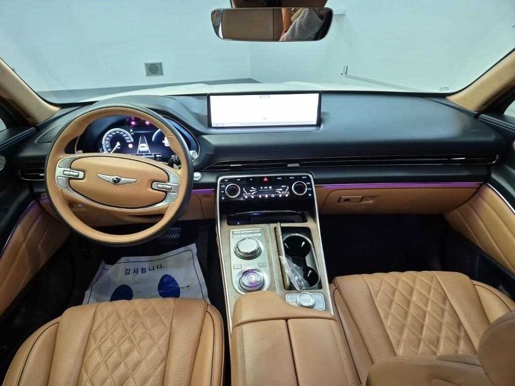 Genesis GV80 - Vista 7