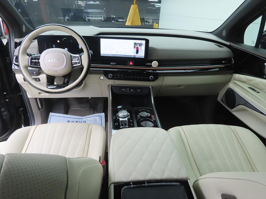 KIA Carnival - Vista 8