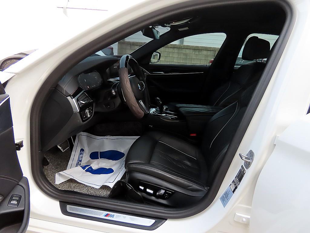 BMW 5 Series - Vista 5