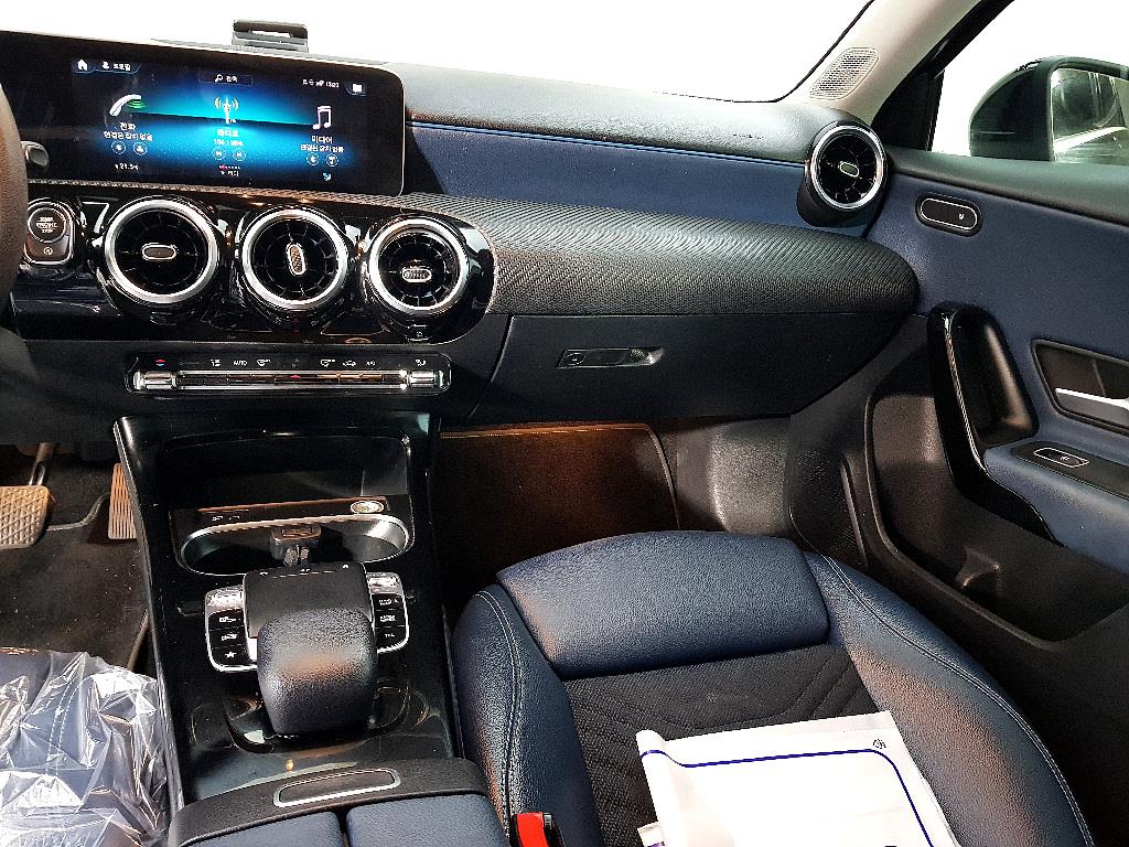 Mercedes Benz A Class - Vista 10