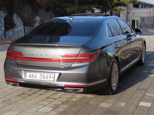 Genesis G90 - Vista 6