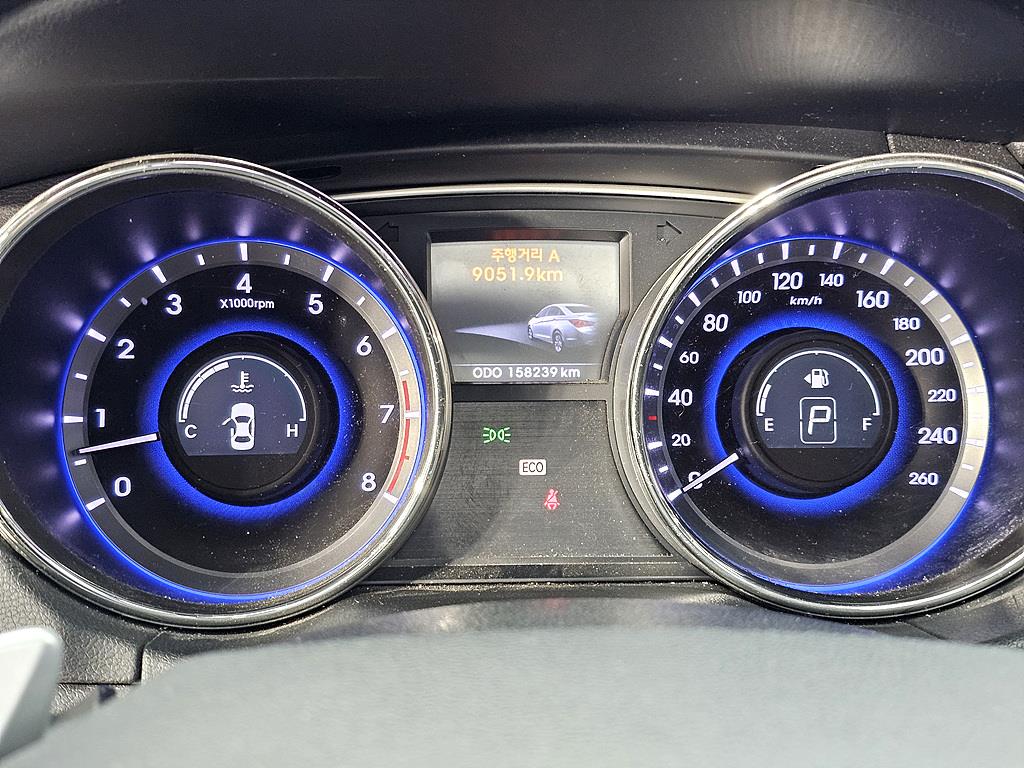 HYUNDAI Sonata - Vista 7